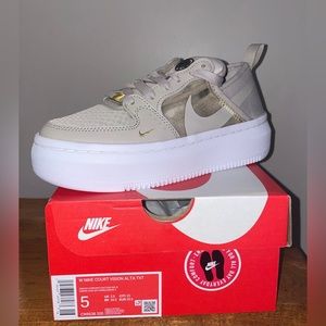 Nike Court Vision Alta "Cream II/Cream II/Saturn Gold/White"